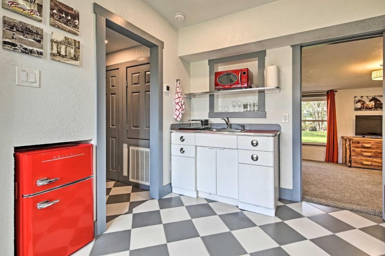 Retro Updated Blanco Abode - Steps To Main Street! Exterior foto